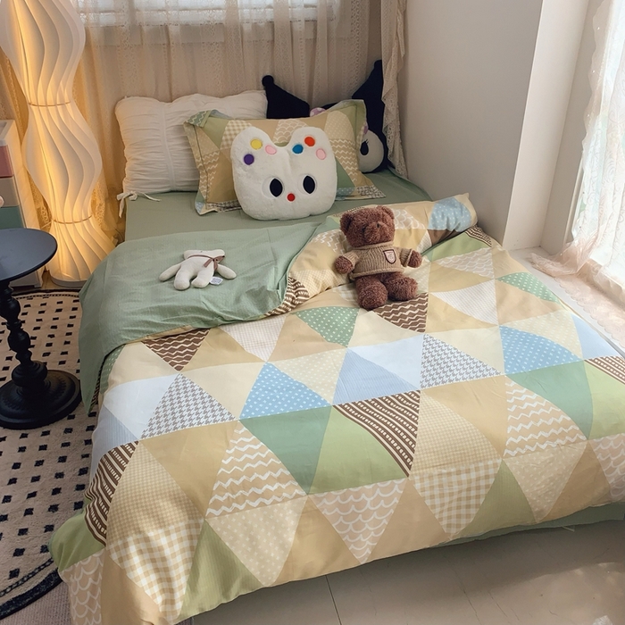 91家纺网 家纺一手货源 找家纺 莱豫家纺 2025春夏新款学生季全棉纯棉印花上下铺三件套学生宿舍三件套 云峰绿