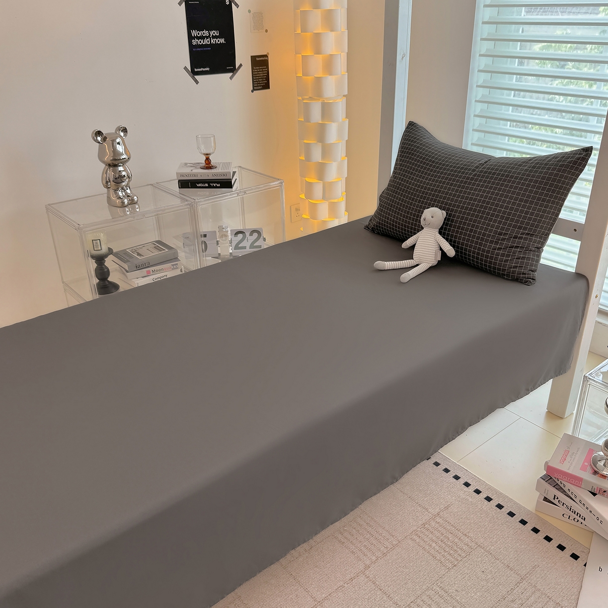 91家纺网 家纺一手货源 找家纺 十一家居2025年新款ins风A类亲肤水洗棉学生宿舍三件套——悸动系列 黑小格+铅灰