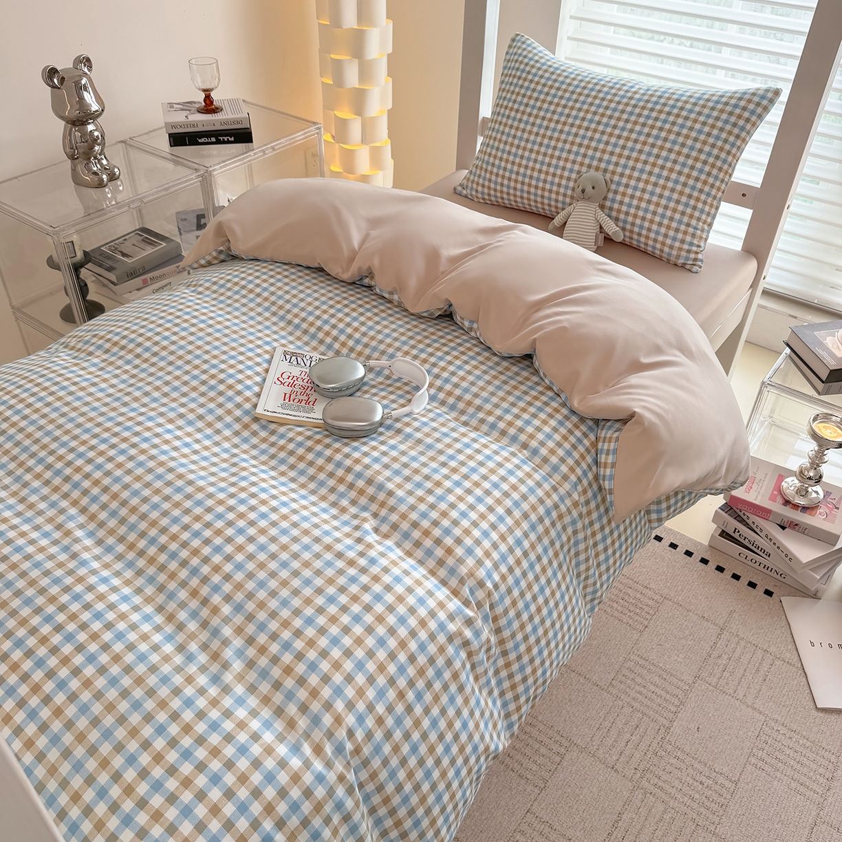 91家纺网 家纺一手货源 找家纺 十一家居2025年新款ins风A类亲肤水洗棉学生宿舍三件套——悸动系列 蓝咖小格+咖色