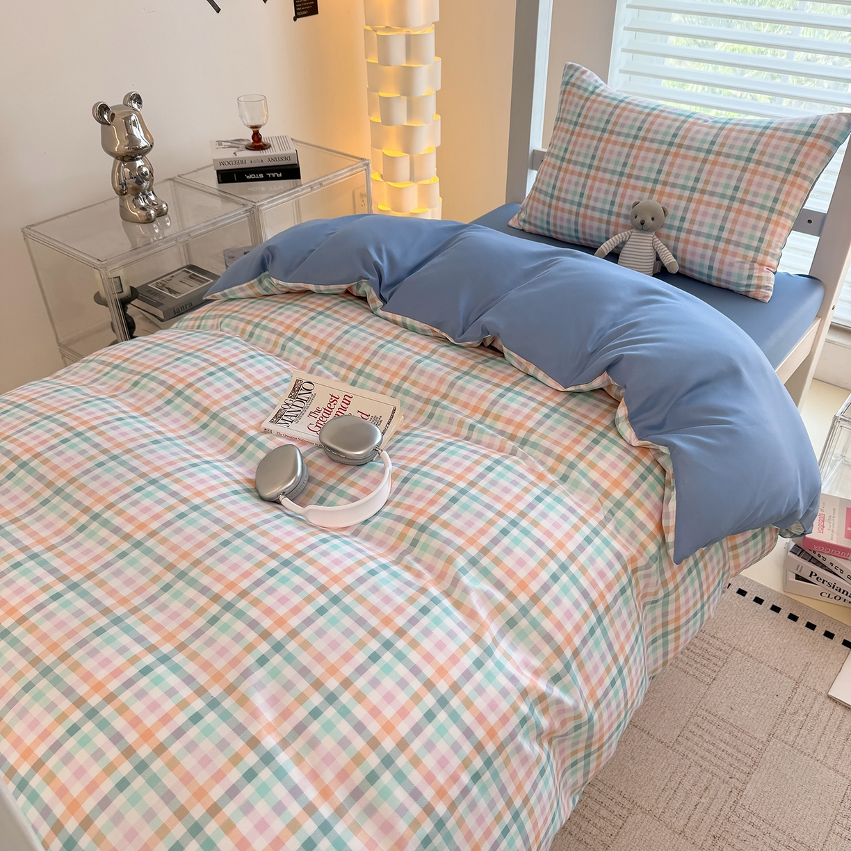 91家纺网 家纺一手货源 找家纺 十一家居2025年新款ins风A类亲肤水洗棉学生宿舍三件套——悸动系列 糖果小格+海青蓝