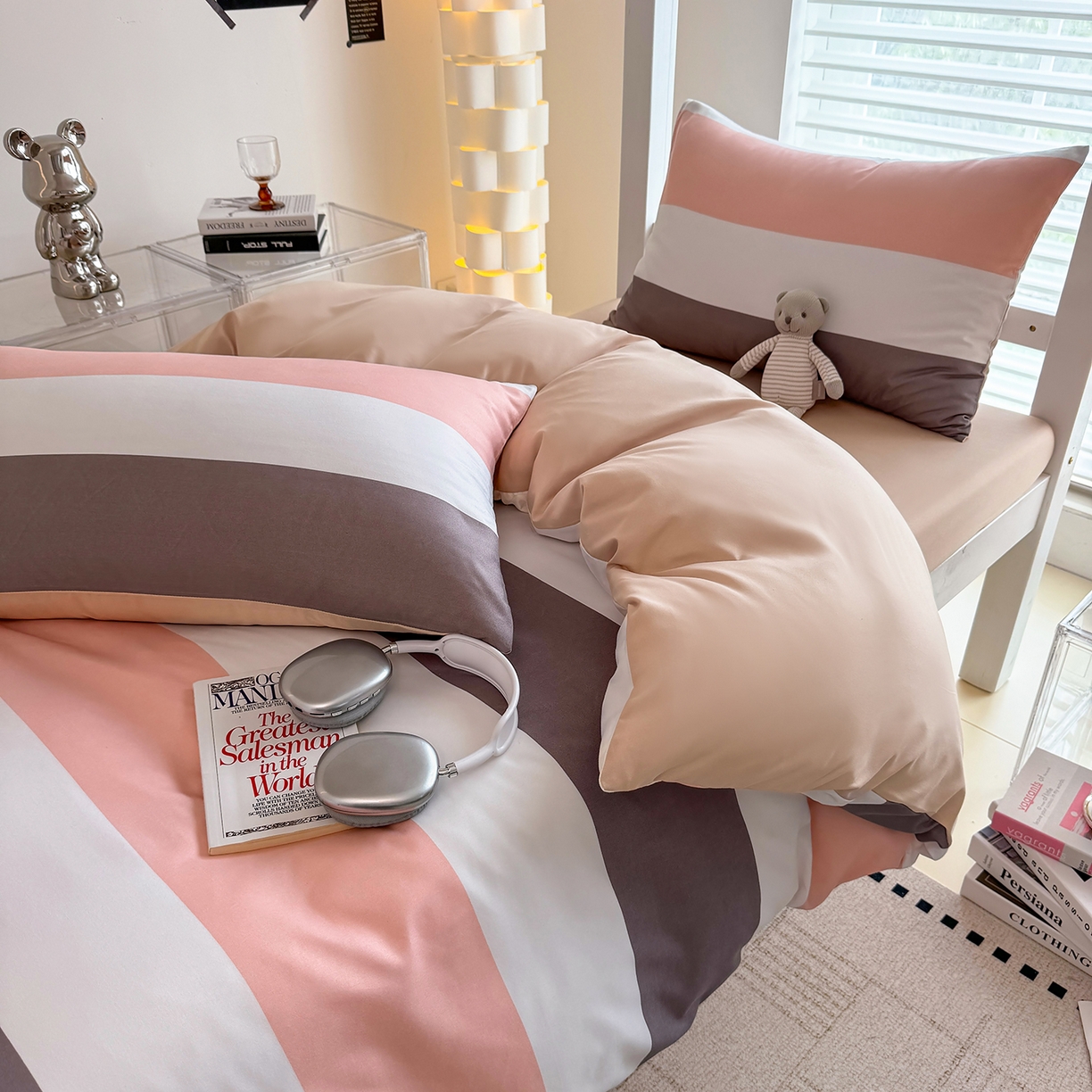 91家纺网 家纺一手货源 找家纺 十一家居2025年新款ins风A类亲肤水洗棉学生宿舍三件套——悸动系列 桃灰格+卡其