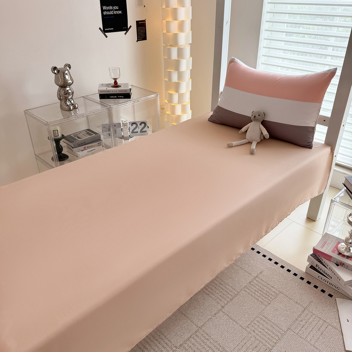 91家纺网 家纺一手货源 找家纺 十一家居2025年新款ins风A类亲肤水洗棉学生宿舍三件套——悸动系列 桃灰格+卡其