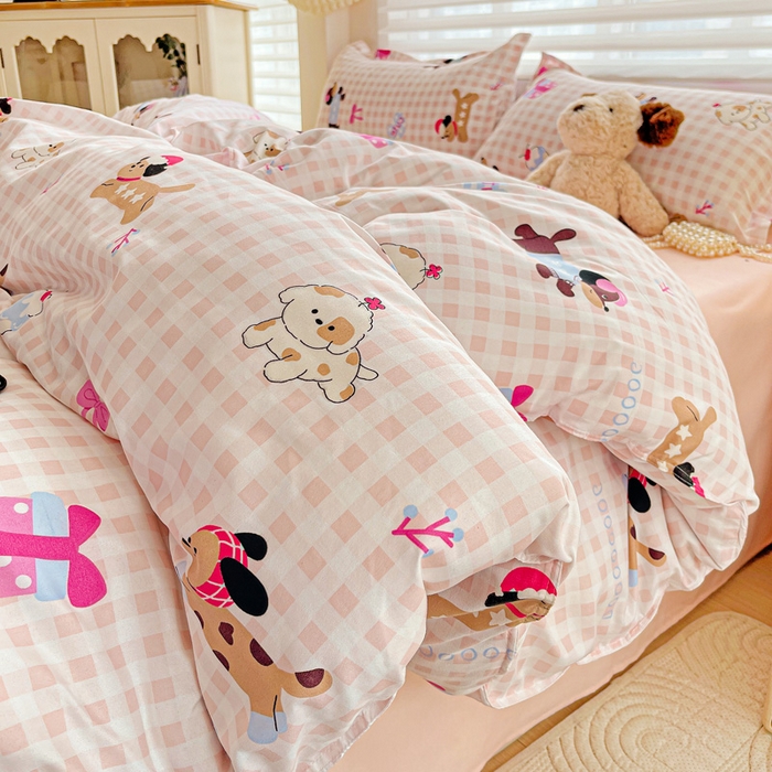 91家纺网 家纺一手货源 找家纺 布可家纺 2025新款水洗磨毛时尚印花四件套 格子小狗