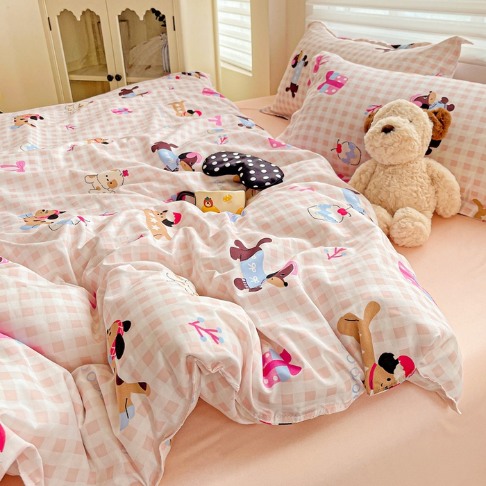 91家纺网 家纺一手货源 找家纺 布可家纺 2025新款水洗磨毛时尚印花四件套 格子小狗