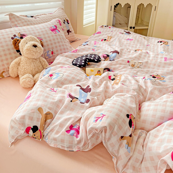 91家纺网 家纺一手货源 找家纺 布可家纺 2025新款水洗磨毛时尚印花四件套 格子小狗