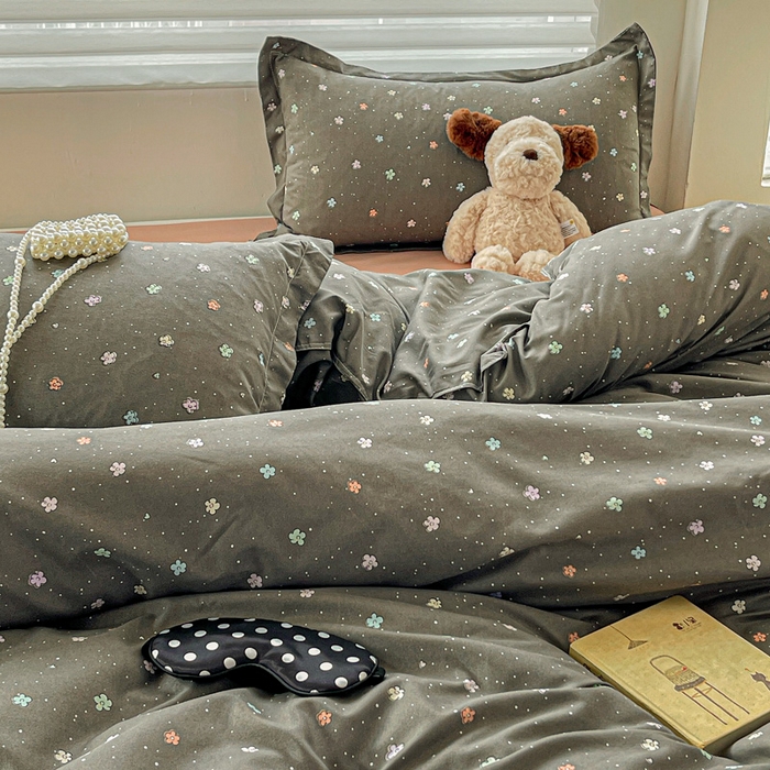 91家纺网 家纺一手货源 找家纺 布可家纺 2025新款水洗磨毛时尚印花四件套 浆果灰