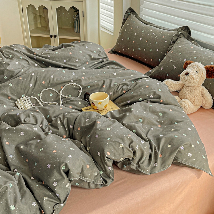 91家纺网 家纺一手货源 找家纺 布可家纺 2025新款水洗磨毛时尚印花四件套 浆果灰