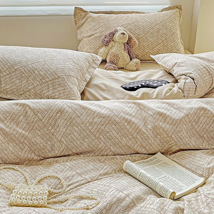 91家纺网 家纺一手货源 找家纺 布可家纺 2025新款水洗磨毛时尚印花四件套 麻花格