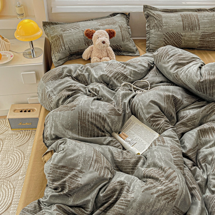 91家纺网 家纺一手货源 找家纺 布可家纺 2025新款水洗磨毛时尚印花四件套 米卡格-灰