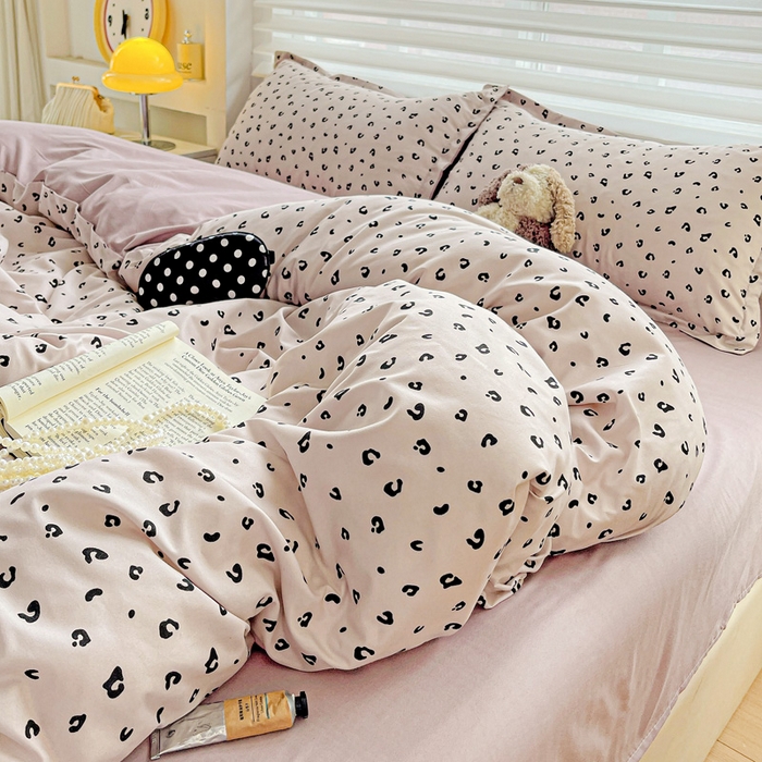 91家纺网 家纺一手货源 找家纺 布可家纺 2025新款水洗磨毛时尚印花四件套 小时代