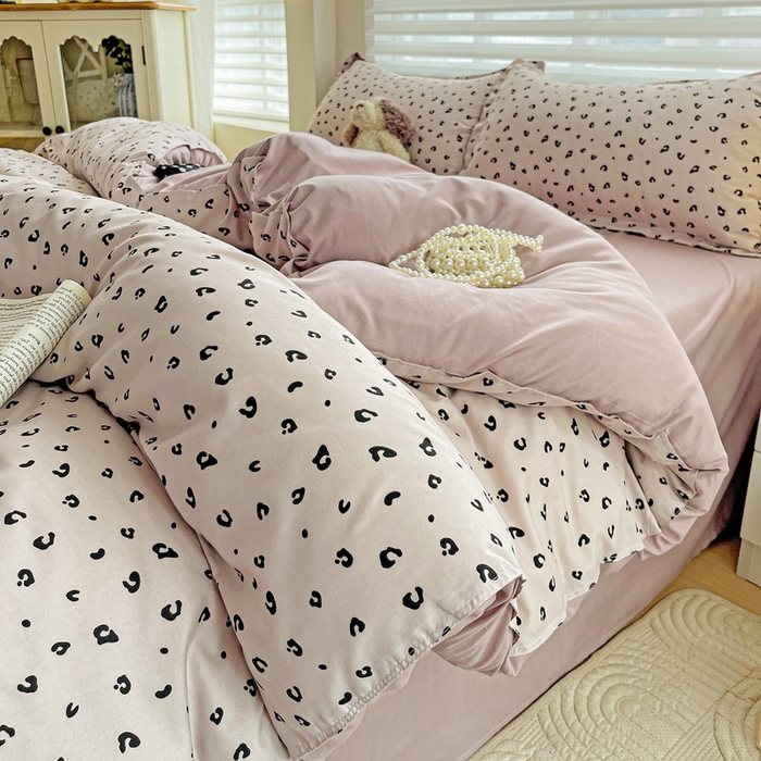 91家纺网 家纺一手货源 找家纺 布可家纺 2025新款水洗磨毛时尚印花四件套 小时代