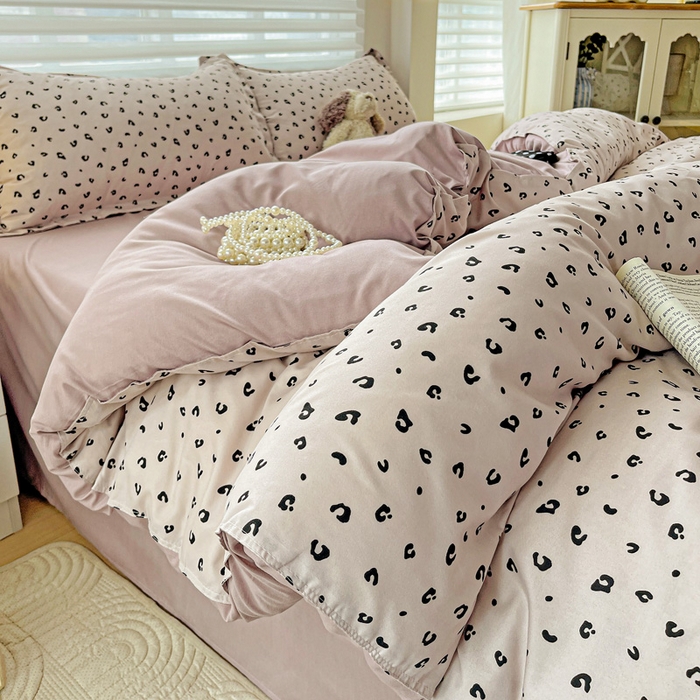 91家纺网 家纺一手货源 找家纺 布可家纺 2025新款水洗磨毛时尚印花四件套 小时代