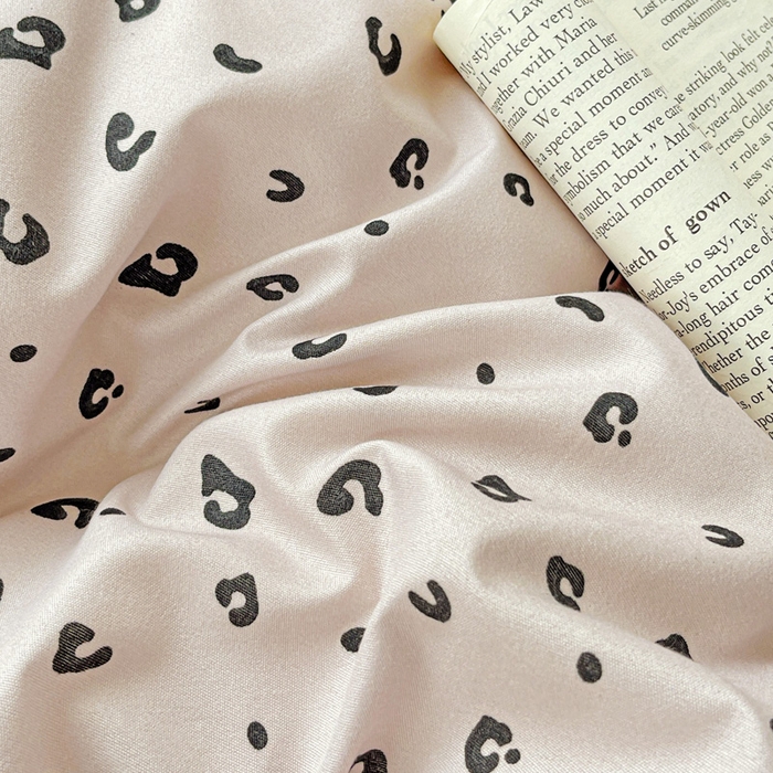 91家纺网 家纺一手货源 找家纺 布可家纺 2025新款水洗磨毛时尚印花四件套 小时代