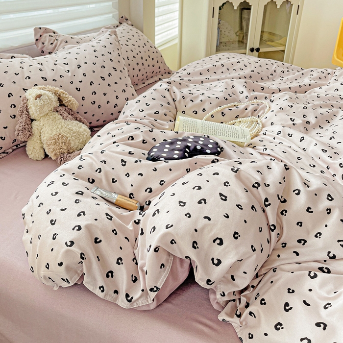 91家纺网 家纺一手货源 找家纺 布可家纺 2025新款水洗磨毛时尚印花四件套 小时代