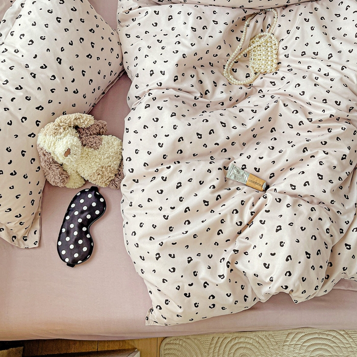 91家纺网 家纺一手货源 找家纺 布可家纺 2025新款水洗磨毛时尚印花四件套 小时代