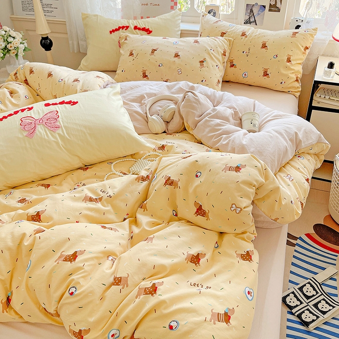 91家纺网 家纺一手货源 找家纺 布可家纺 2025新款水洗棉时尚印花四件套 小狗总动员