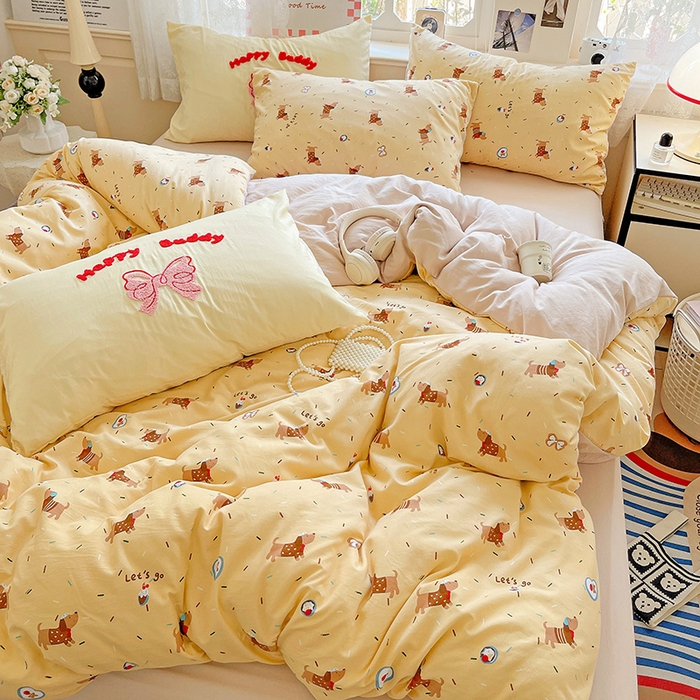 91家纺网 家纺一手货源 找家纺 布可家纺 2025新款水洗棉时尚印花四件套 小狗总动员