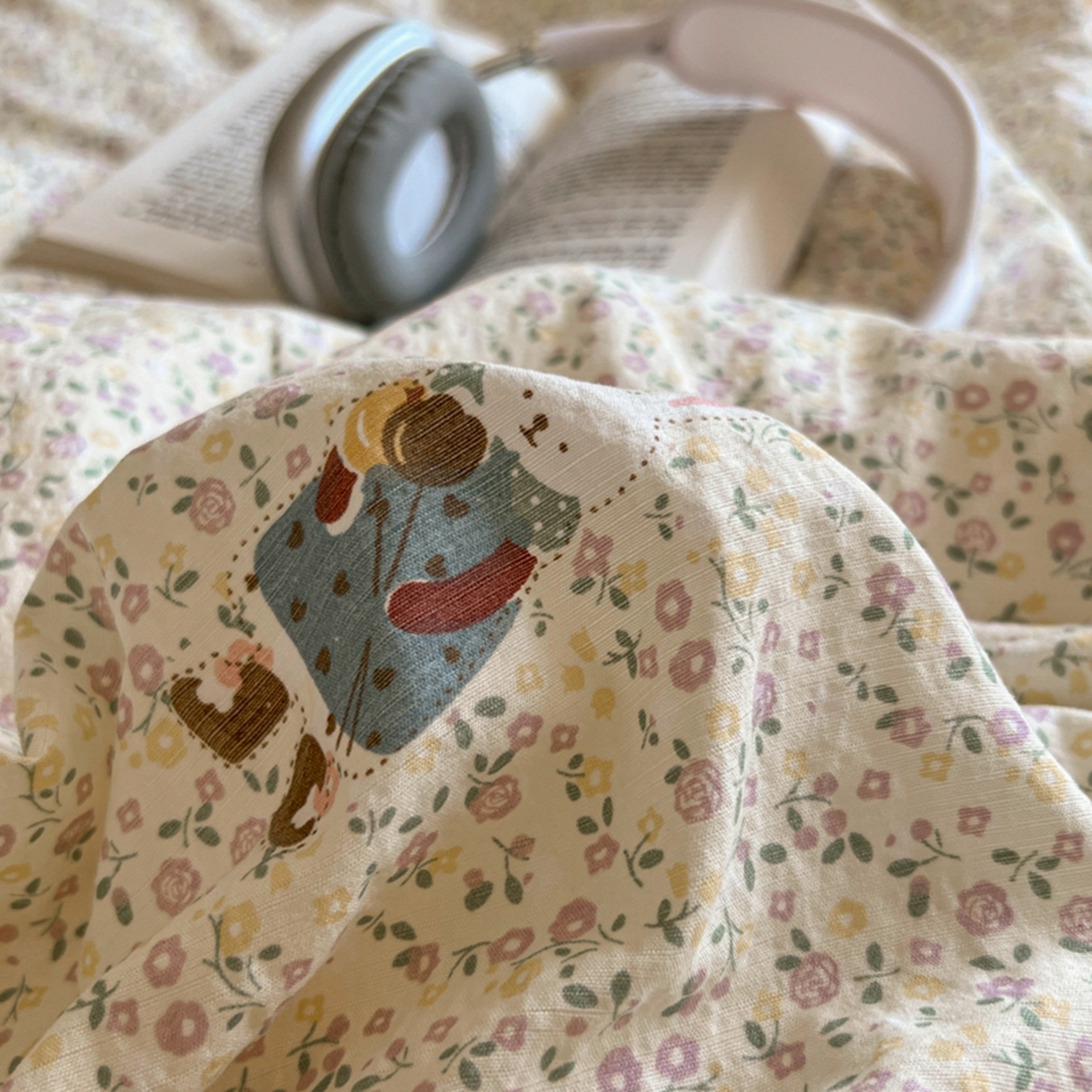 91家纺网 家纺一手货源 找家纺 妖妖家纺 2025新款云感双层纱四件套 花点兔