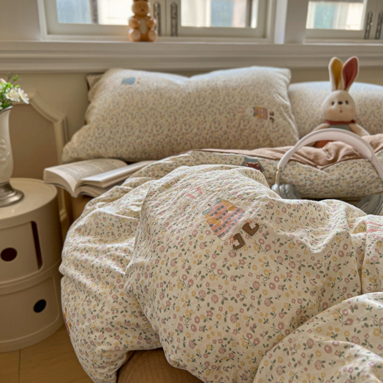 91家纺网 家纺一手货源 找家纺 妖妖家纺 2025新款云感双层纱四件套 花点兔