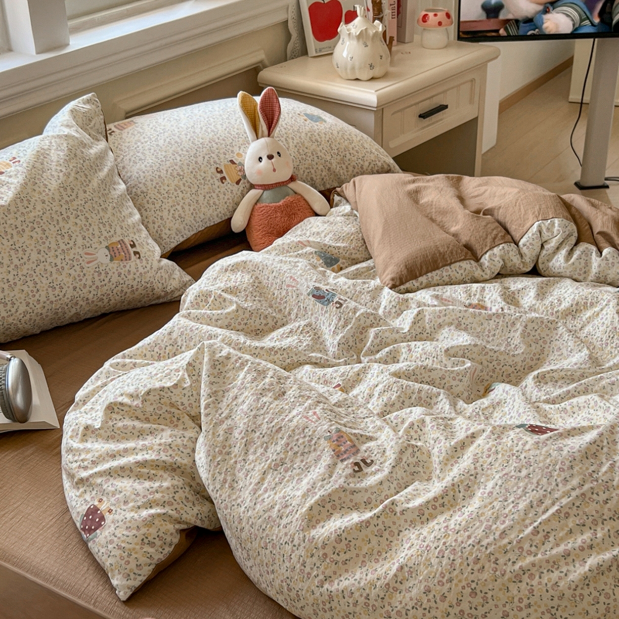 91家纺网 家纺一手货源 找家纺 妖妖家纺 2025新款云感双层纱四件套 花点兔