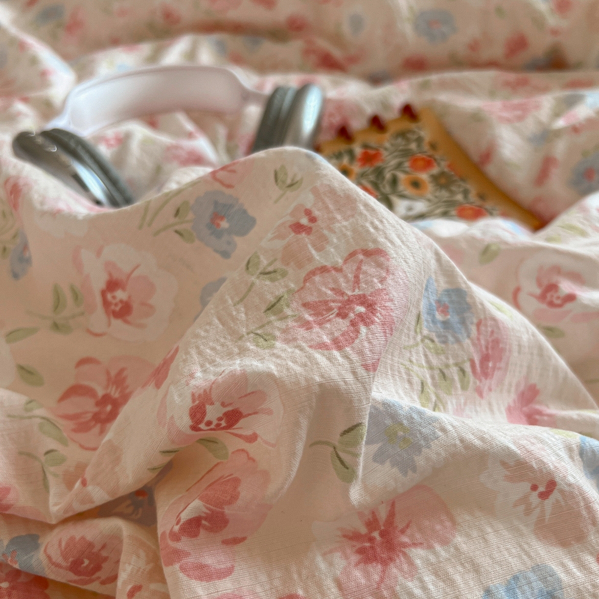 91家纺网 家纺一手货源 找家纺 妖妖家纺 2025新款云感双层纱四件套 花影集