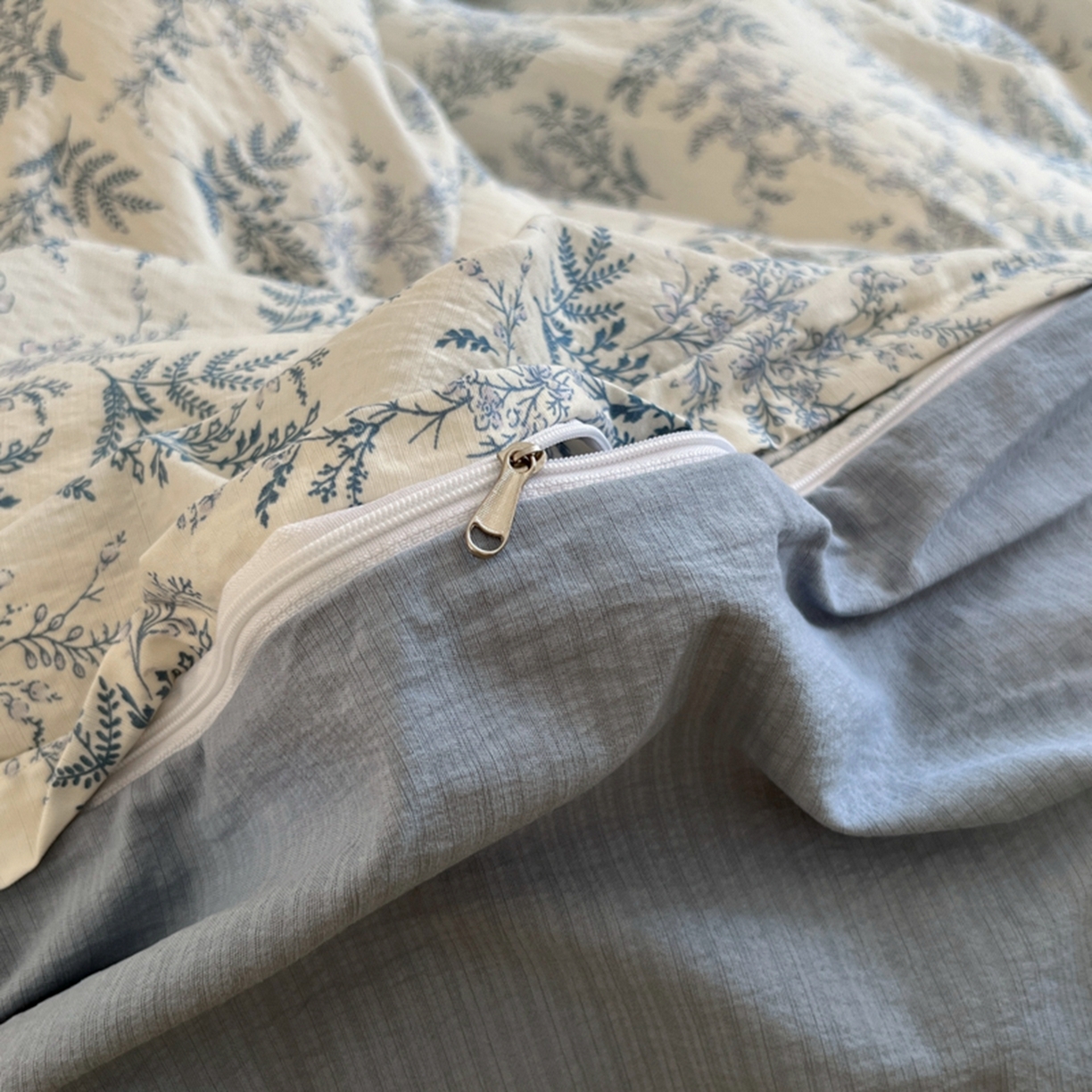 91家纺网 家纺一手货源 找家纺 妖妖家纺 2025新款云感双层纱四件套 兰亭叙