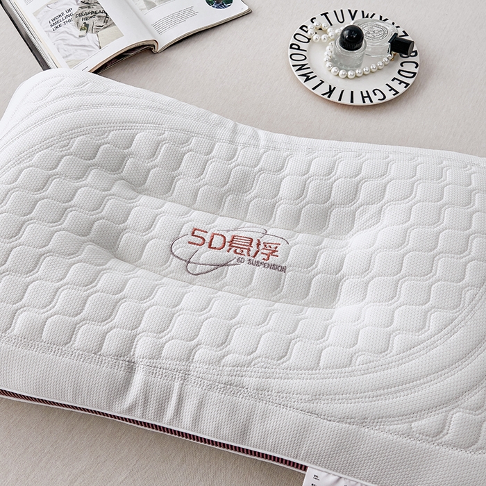 91家纺网 家纺一手货源 找家纺 蝶飞舞 2025新款5D悬浮酒店护颈助眠枕头枕芯高档按摩枕 酒红边 48*74cm