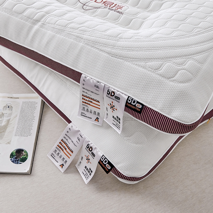 91家纺网 家纺一手货源 找家纺 蝶飞舞 2025新款5D悬浮酒店护颈助眠枕头枕芯高档按摩枕 酒红边 48*74cm