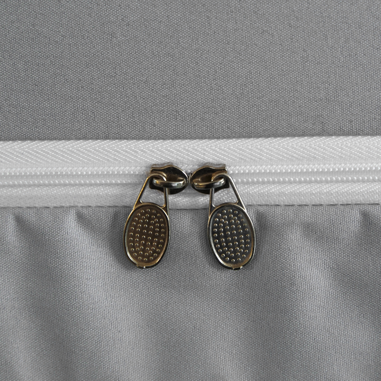 91家纺网 家纺一手货源 找家纺 爱上家居 2025新款学生蚊帐花边款 灰色