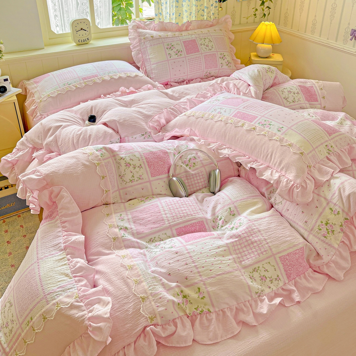 91家纺网 家纺一手货源 找家纺 娜娜 2025新款云感双层纱四件套 博洛花集