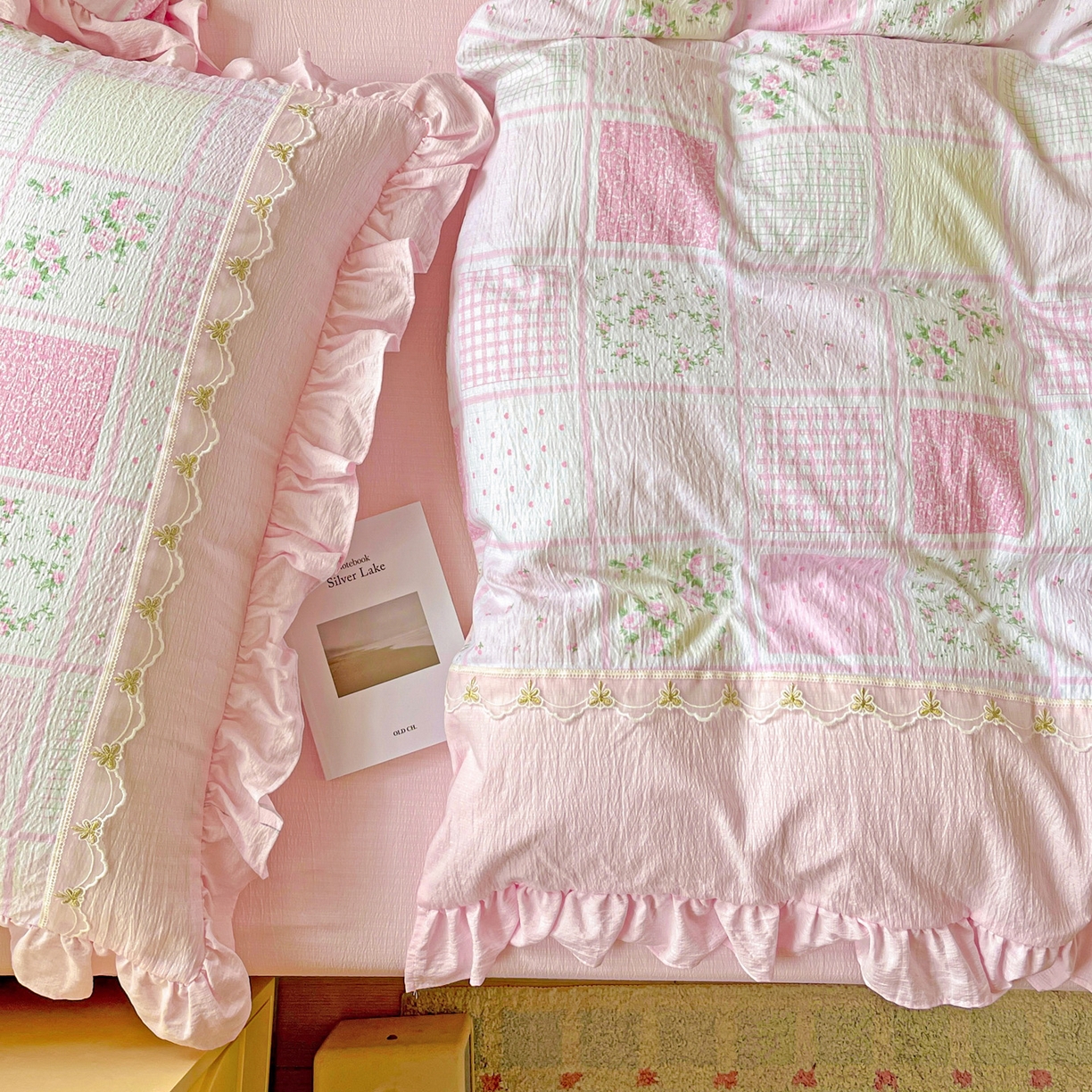 91家纺网 家纺一手货源 找家纺 娜娜 2025新款云感双层纱四件套 博洛花集