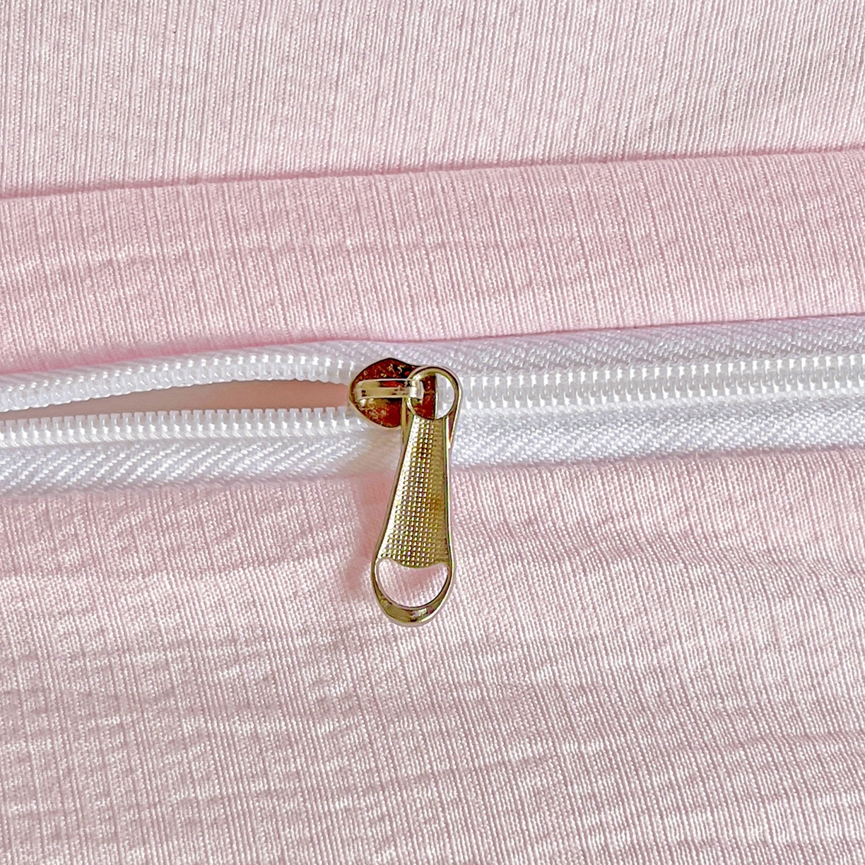 91家纺网 家纺一手货源 找家纺 娜娜 2025新款云感双层纱四件套 博洛花集