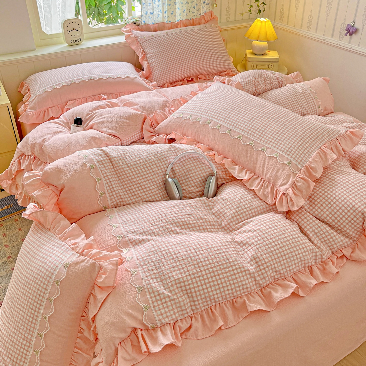 91家纺网 家纺一手货源 找家纺 娜娜 2025新款云感双层纱四件套 花格色谱