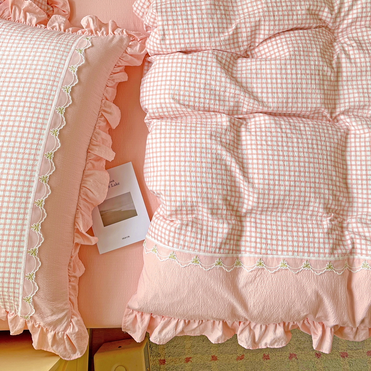 91家纺网 家纺一手货源 找家纺 娜娜 2025新款云感双层纱四件套 花格色谱