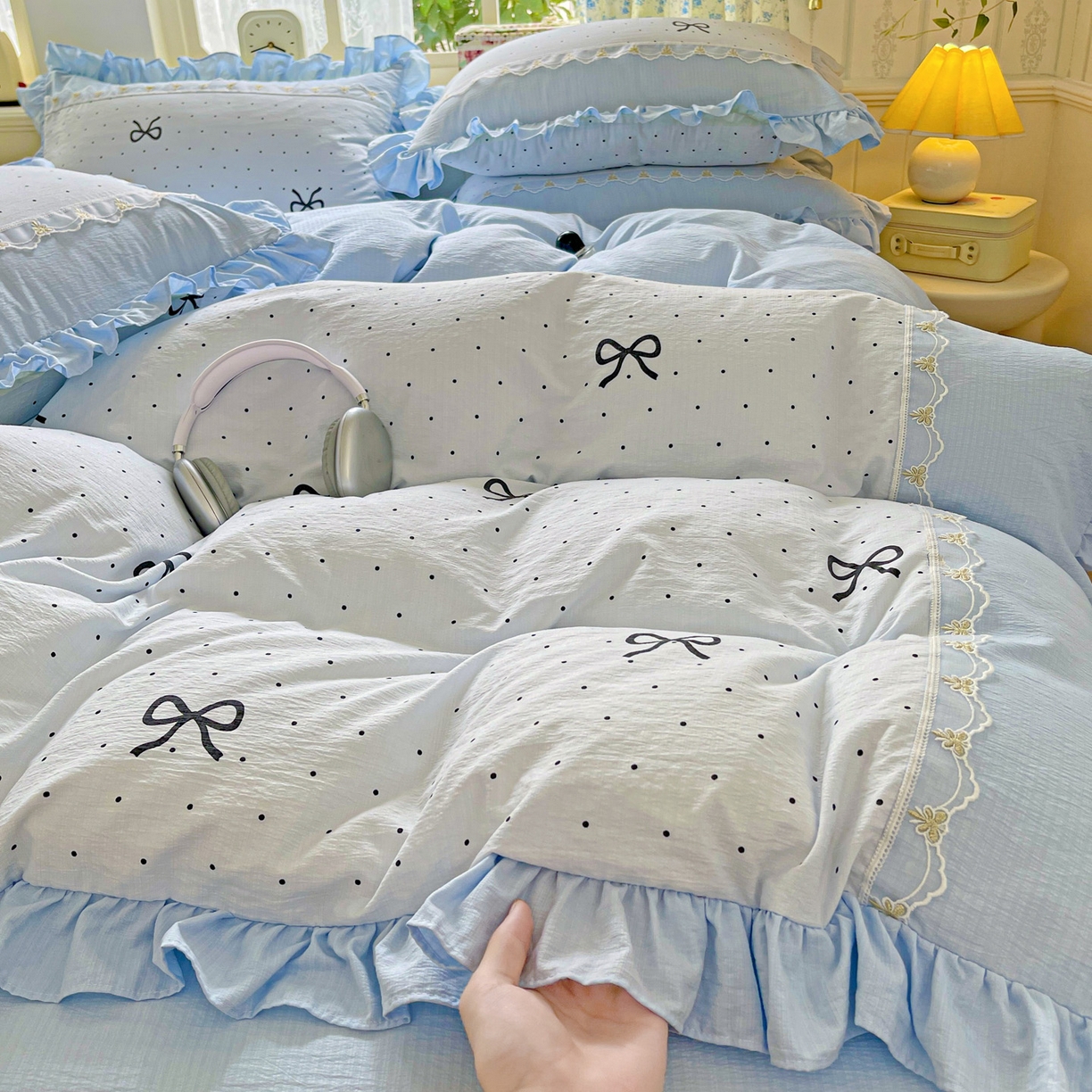 91家纺网 家纺一手货源 找家纺 娜娜 2025新款云感双层纱四件套 蓝蝶波雨