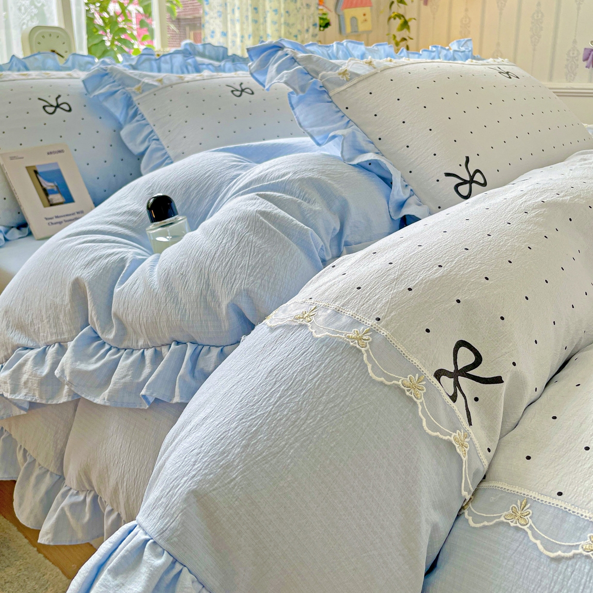 91家纺网 家纺一手货源 找家纺 娜娜 2025新款云感双层纱四件套 蓝蝶波雨