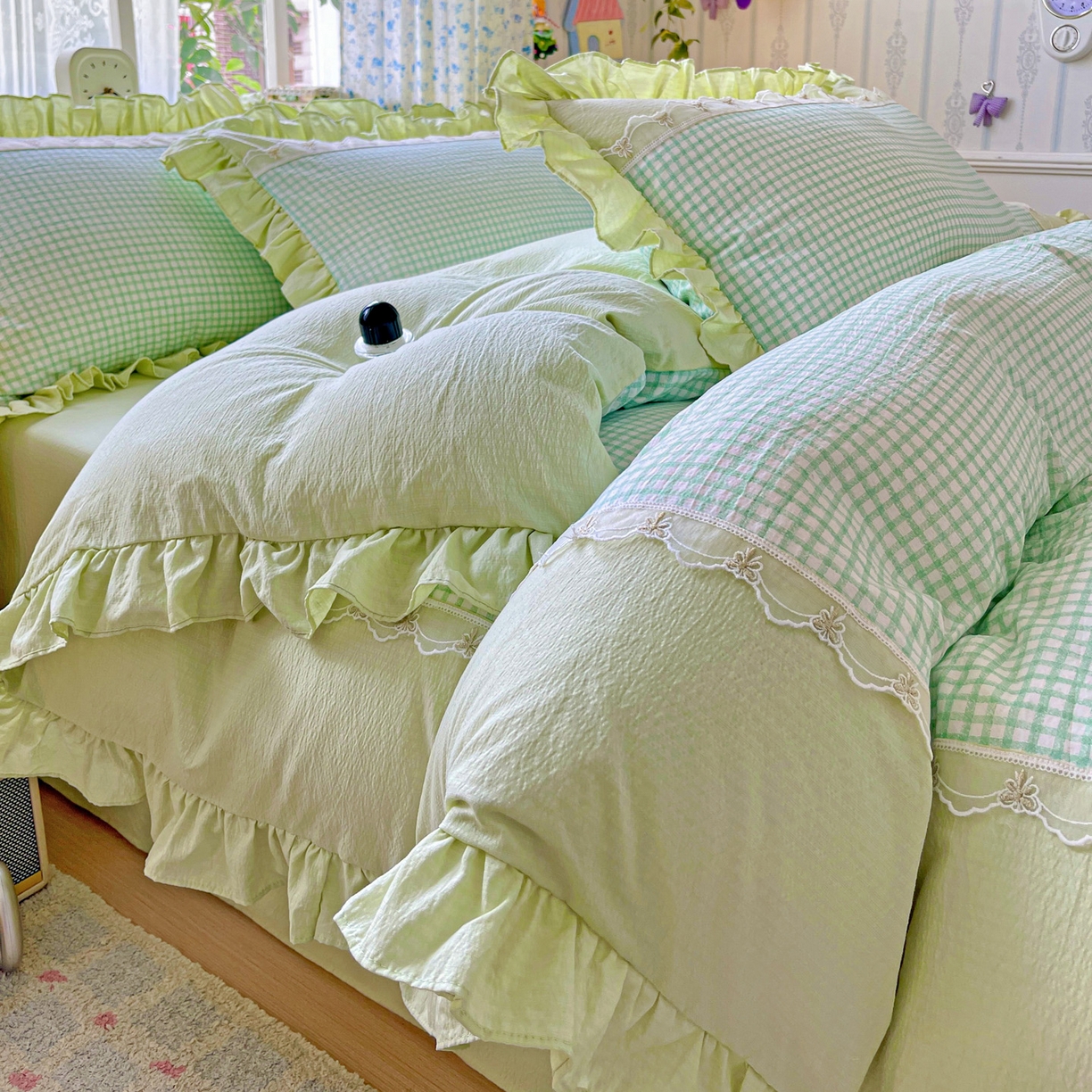 91家纺网 家纺一手货源 找家纺 娜娜 2025新款云感双层纱四件套 像素花园