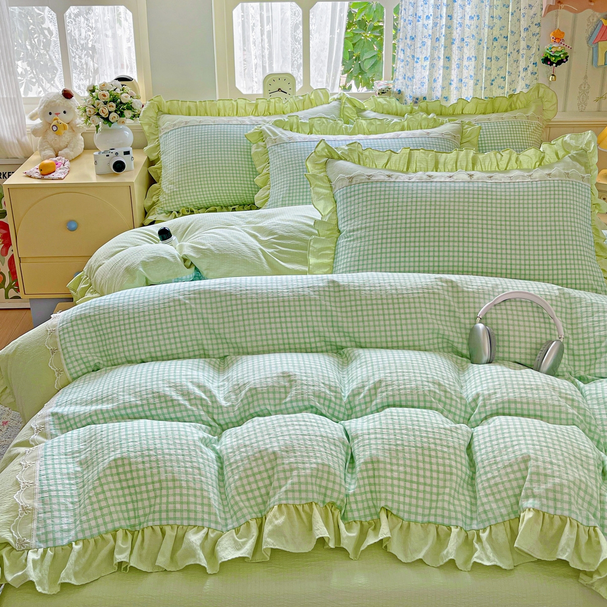 91家纺网 家纺一手货源 找家纺 娜娜 2025新款云感双层纱四件套 像素花园