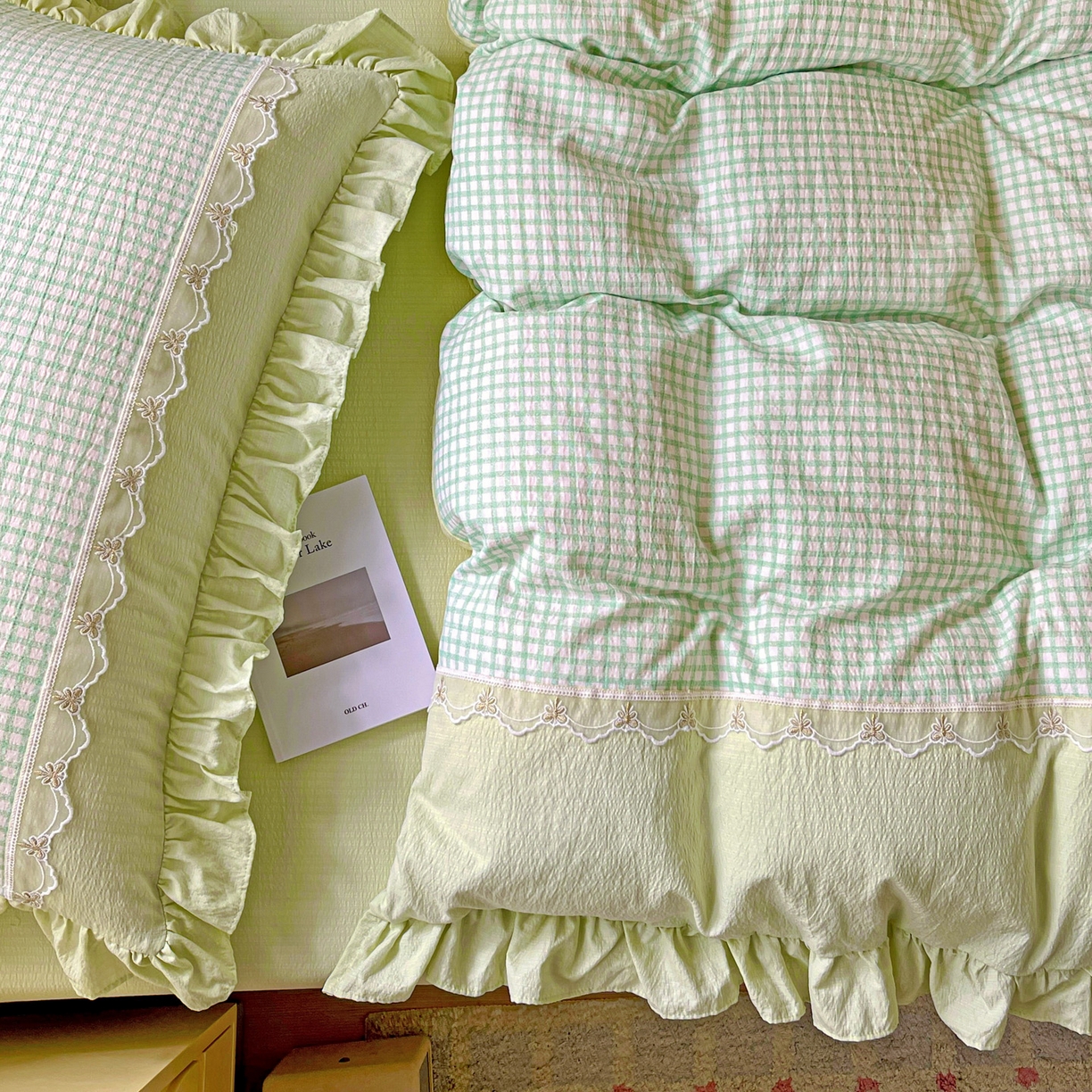 91家纺网 家纺一手货源 找家纺 娜娜 2025新款云感双层纱四件套 像素花园