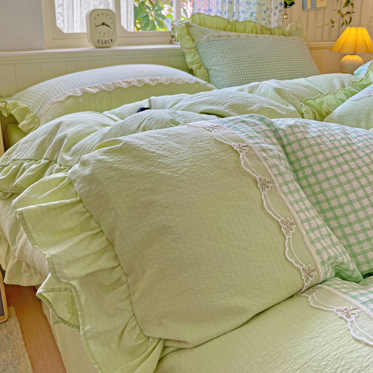 91家纺网 家纺一手货源 找家纺 娜娜 2025新款云感双层纱四件套 像素花园