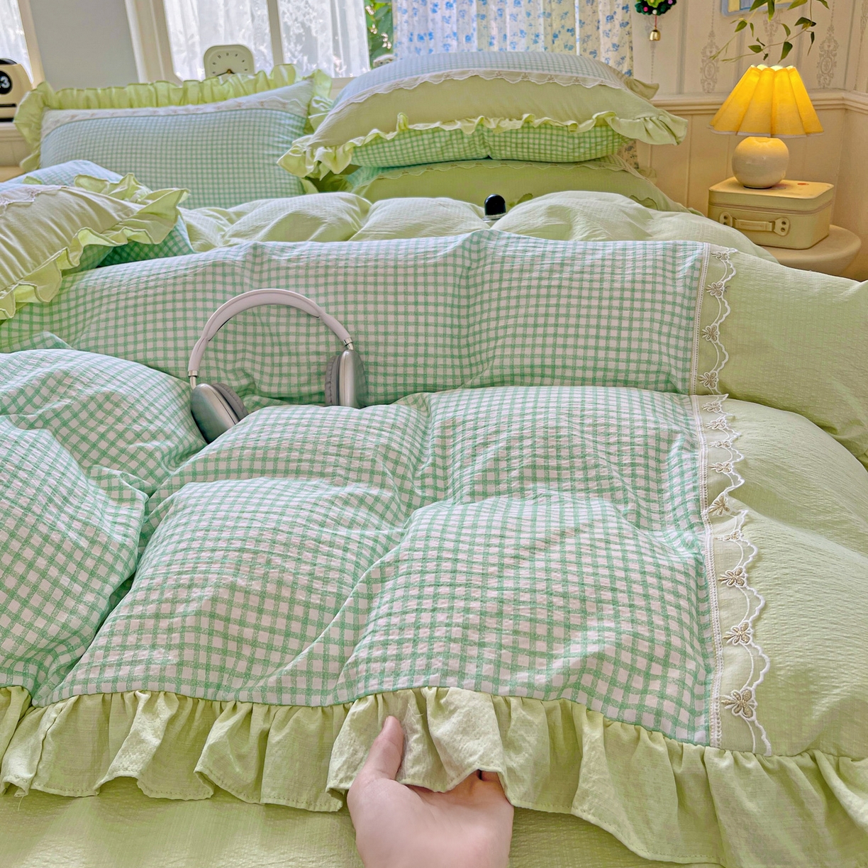 91家纺网 家纺一手货源 找家纺 娜娜 2025新款云感双层纱四件套 像素花园