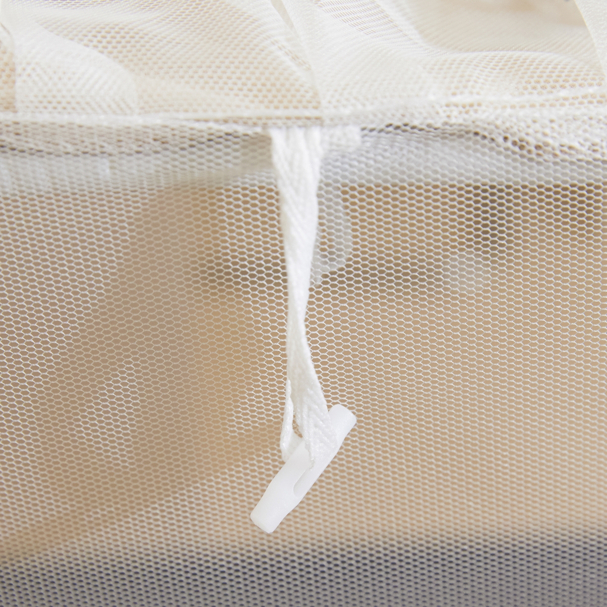 91家纺网 家纺一手货源 找家纺 爱上家居 2025新款学生蚊帐花边款 米白