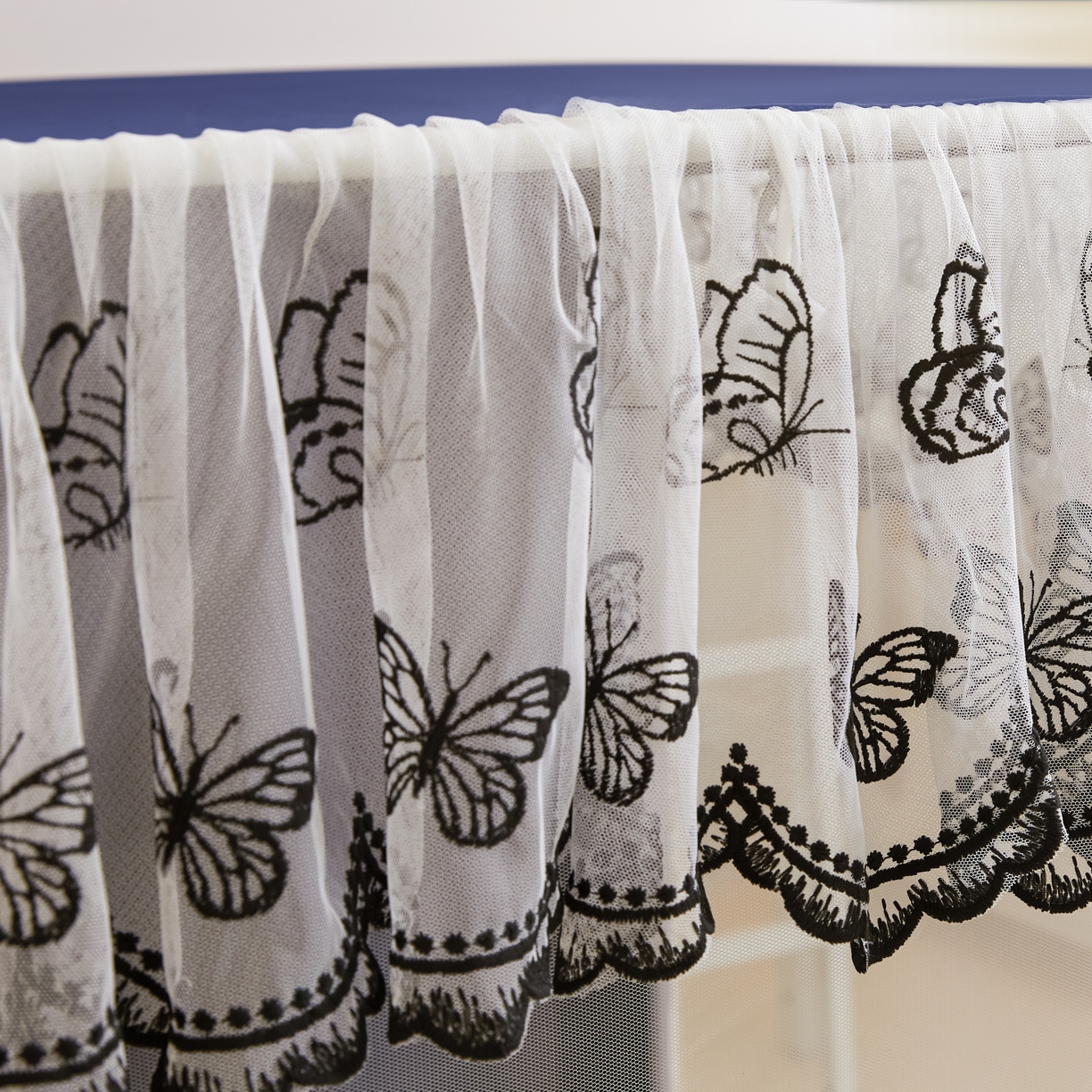 91家纺网 家纺一手货源 找家纺 爱上家居 2025新款学生蚊帐花边款 藏青