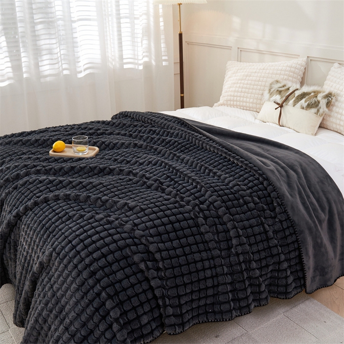 91家纺网 家纺一手货源 找家纺 （总）馨米莱家纺2025新款提花兔毛复合毯