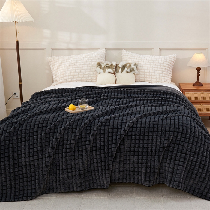 91家纺网 家纺一手货源 找家纺 （总）馨米莱家纺2025新款提花兔毛复合毯