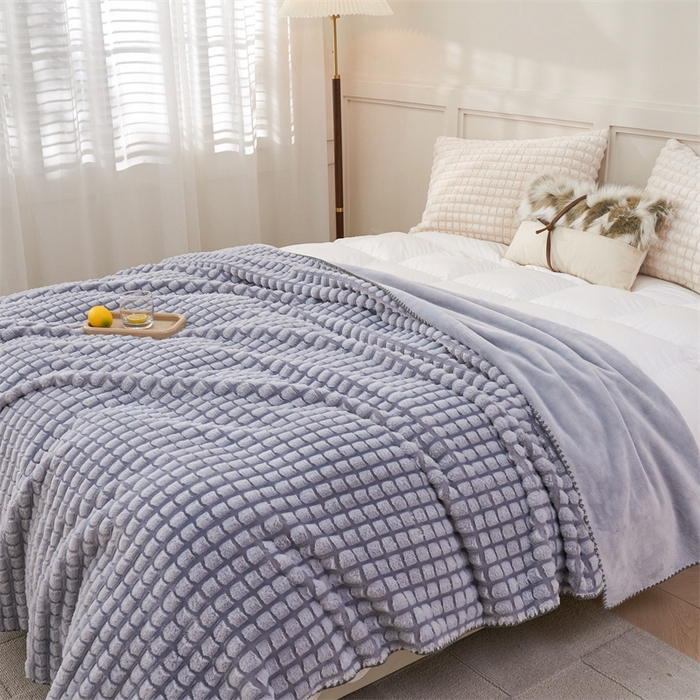 91家纺网 家纺一手货源 找家纺 馨米莱家纺2025新款提花兔毛复合毯 高级灰