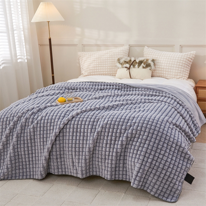 91家纺网 家纺一手货源 找家纺 馨米莱家纺2025新款提花兔毛复合毯 高级灰