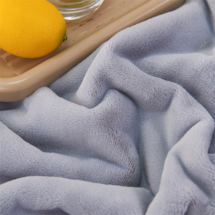 91家纺网 家纺一手货源 找家纺 馨米莱家纺2025新款提花兔毛复合毯 高级灰