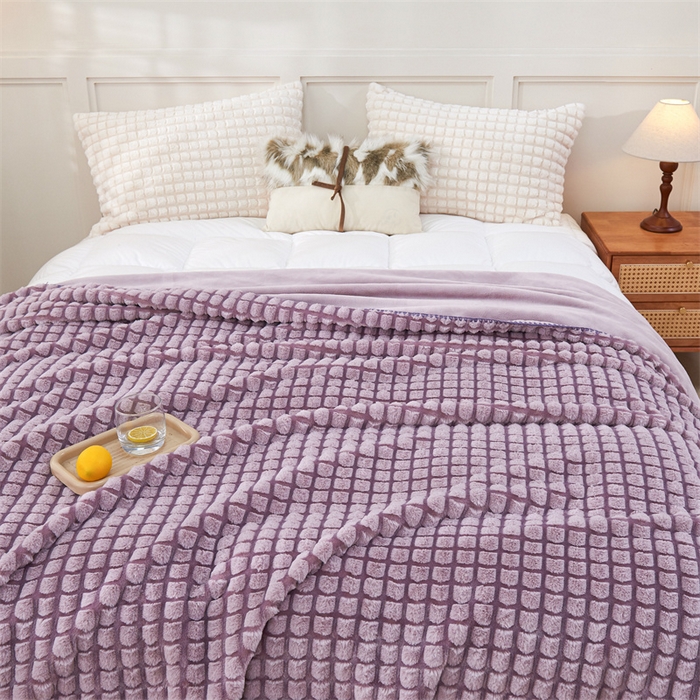 91家纺网 家纺一手货源 找家纺 馨米莱家纺2025新款提花兔毛复合毯 香芋紫