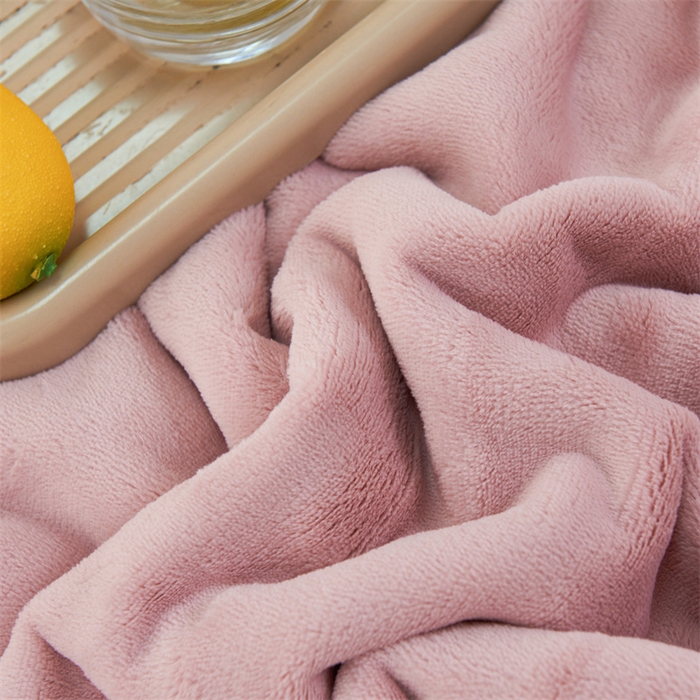 91家纺网 家纺一手货源 找家纺 馨米莱家纺2025新款提花兔毛复合毯 樱花粉